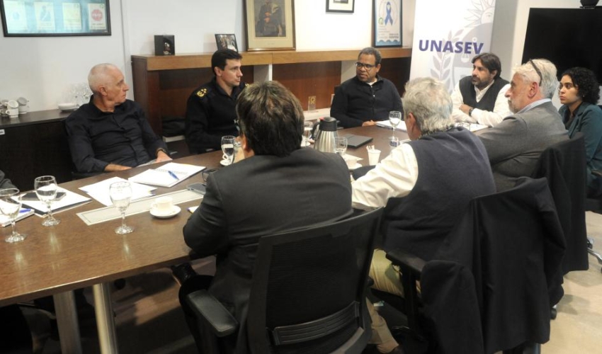 Interior y Unasev impulsan plan integral para regularizar circulación de motos