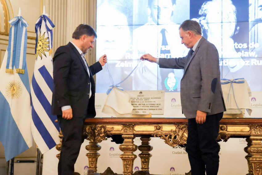 Orsi asistió en Buenos Aires a homenaje de la Legislatura a Michelini, Gutiérrez Ruiz, Barredo y Whitelaw