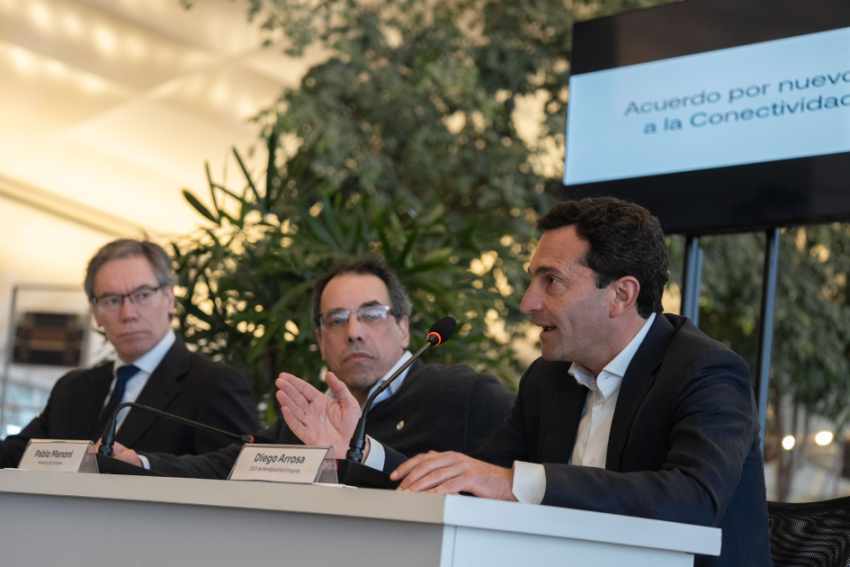 Acuerdo público-privado estimula aumento de pasajeros y conexiones mediante pagos a las aerolíneas