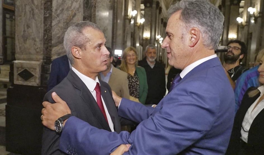 Presidente Orsi participó en presentación del libro “La sucesión presidencial”