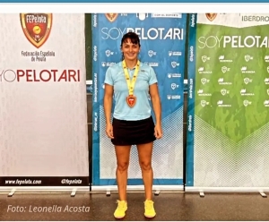 Pelota - Leonella Acosta ganó en Pamplona