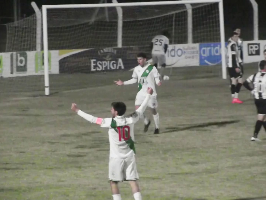 Uruguayo F.C se hizo fuerte de Local